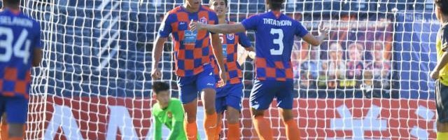 kaiyun-广州小将七寸被对手抓住 4粒丢球因高空防守不足