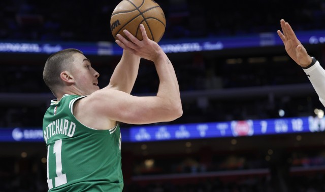 开云-你是大功臣！普理查德第二加时关键上篮 砍下全场最高的32分