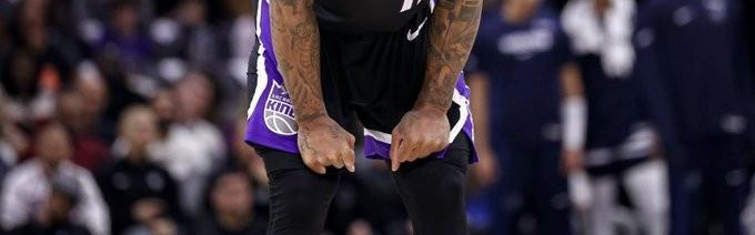 kaiyun-神的武器！德罗赞19中14+0三分出手砍32分2板6助3断，罚球5中4