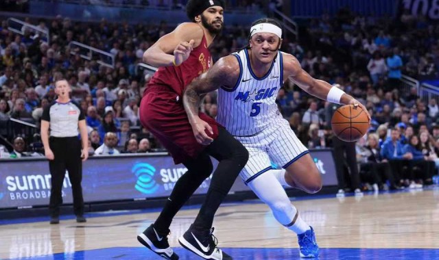 开云体育简介-骑士送魔术3连败：米切尔36+9末节17分 班凯罗27分贝恩20分